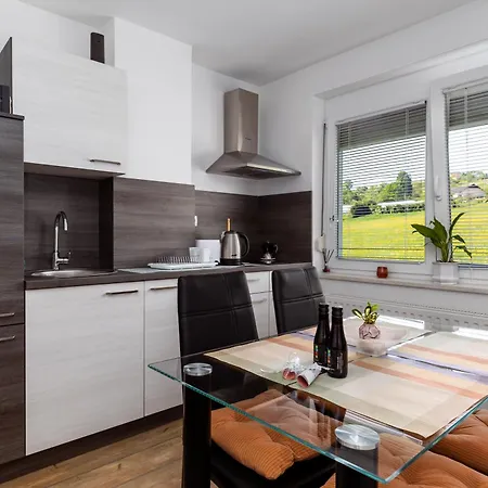 Apartman Apartment Dalija - Cosy Apartment & Rooms With Massage Studio Podcetrtek