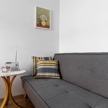 Apartment Dalija - Cosy Apartment & Rooms With Massage Studio *