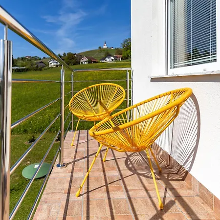 Apartman Apartment Dalija - Cosy Apartment & Rooms With Massage Studio Podcetrtek