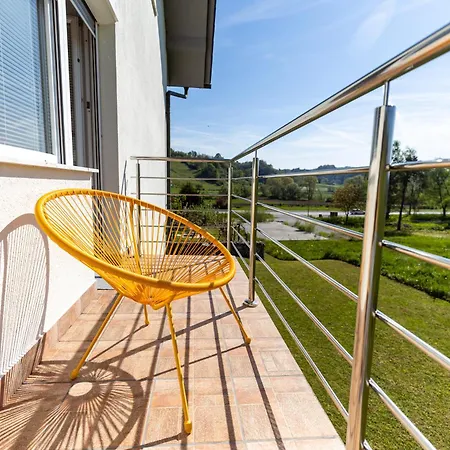 Apartman Apartment Dalija - Cosy Apartment & Rooms With Massage Studio *