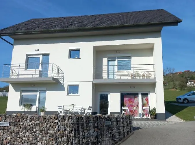 Dalija - Cosy & With Massage Lejlighed *