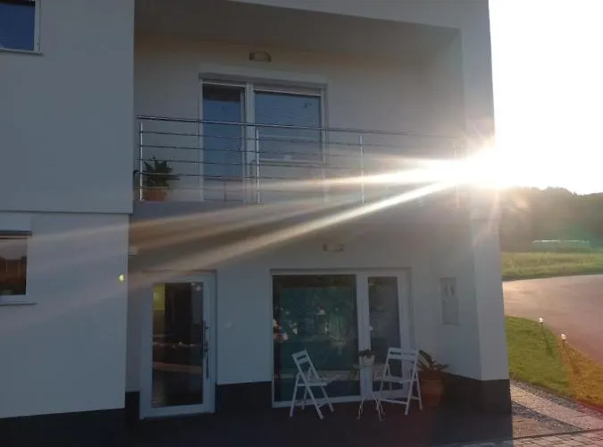 Dalija - Cosy & With Massage * 포드체트르테크