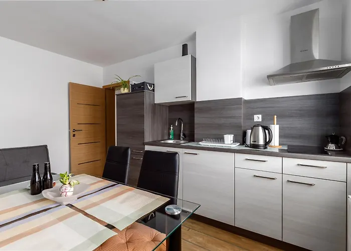 아파트 Dalija - Cosy & With Massage 포드체트르테크