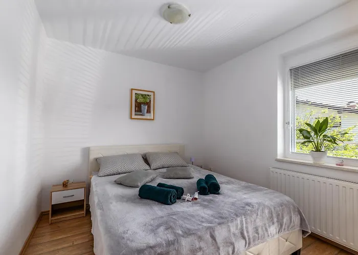 Dalija - Cosy & With Massage 아파트 포드체트르테크